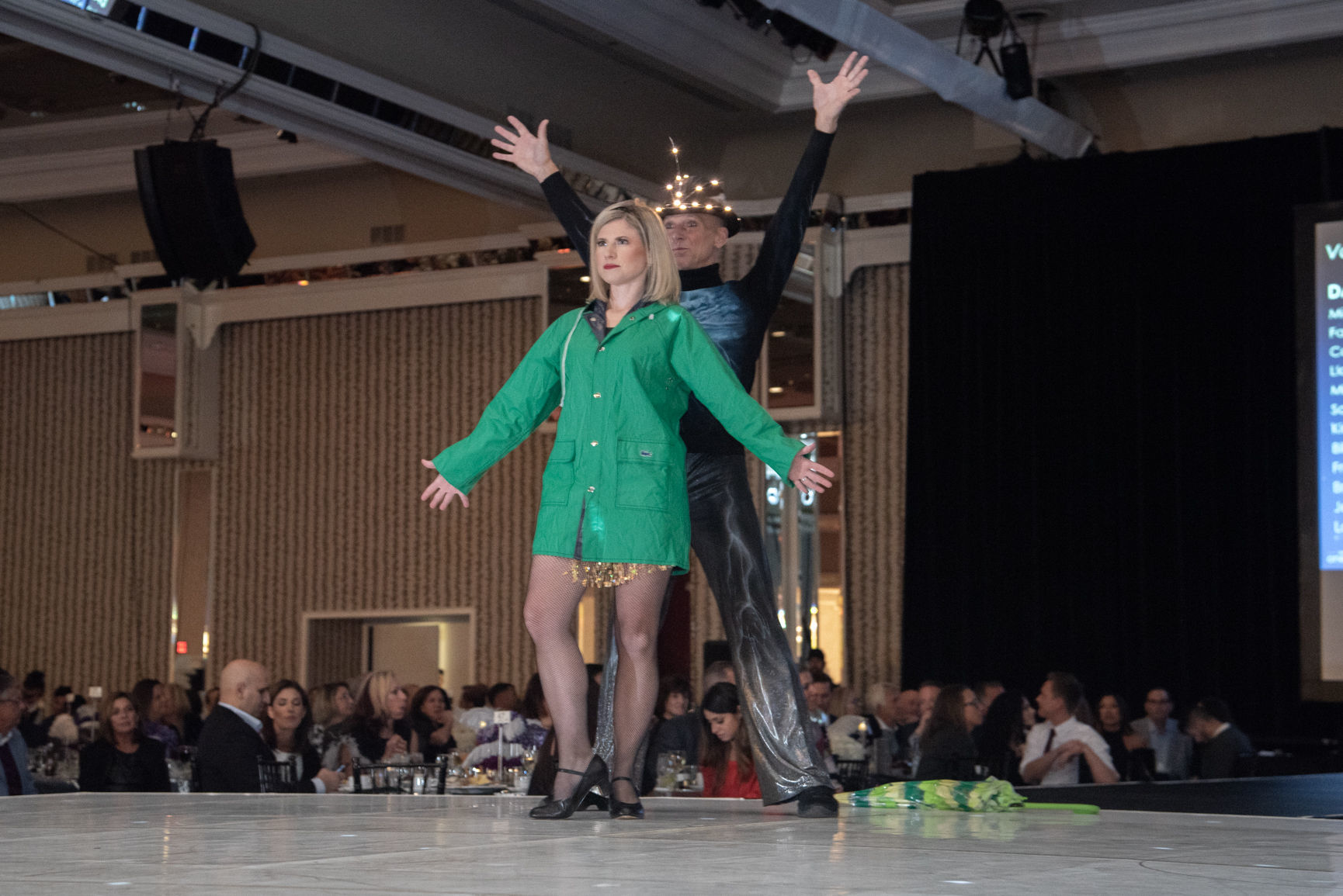 110318_acw_dancinggallery-175.jpg